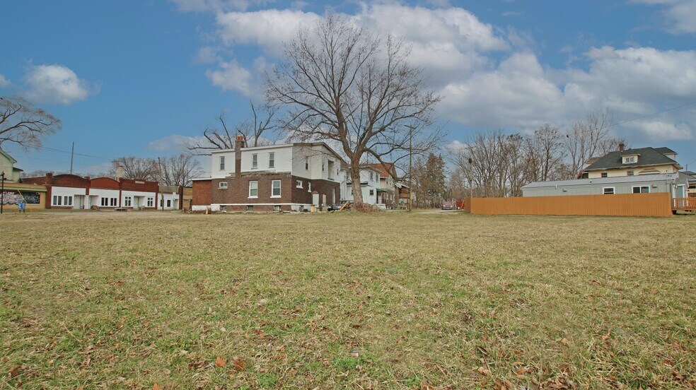 More Photos Of 800 Martin Luther King Ave, Flint Land For Sale