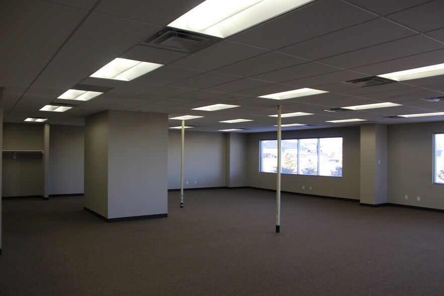 More Photos Of 1300 Venture Way, Casper Office For Lease