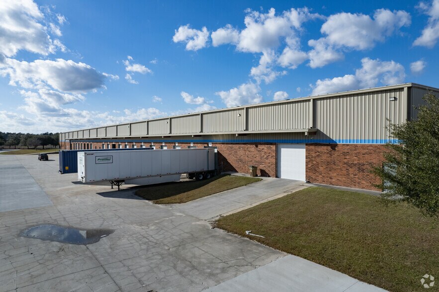 More Photos Of 138 Industrial Blvd, Rincon Warehouse For Lease
