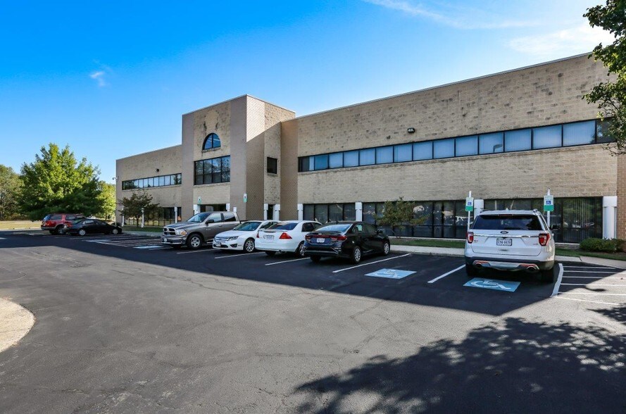 More Photos Of 8886 Rixlew Ln, Manassas Office For Lease