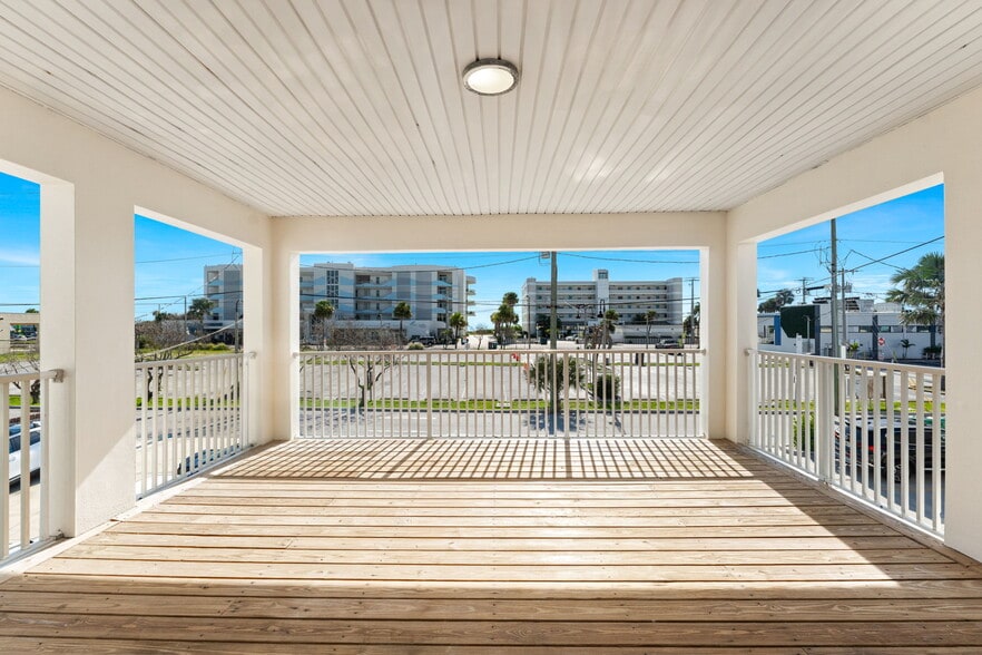 More Photos Of 41 N Orlando Ave, Cocoa Beach Office For Sale