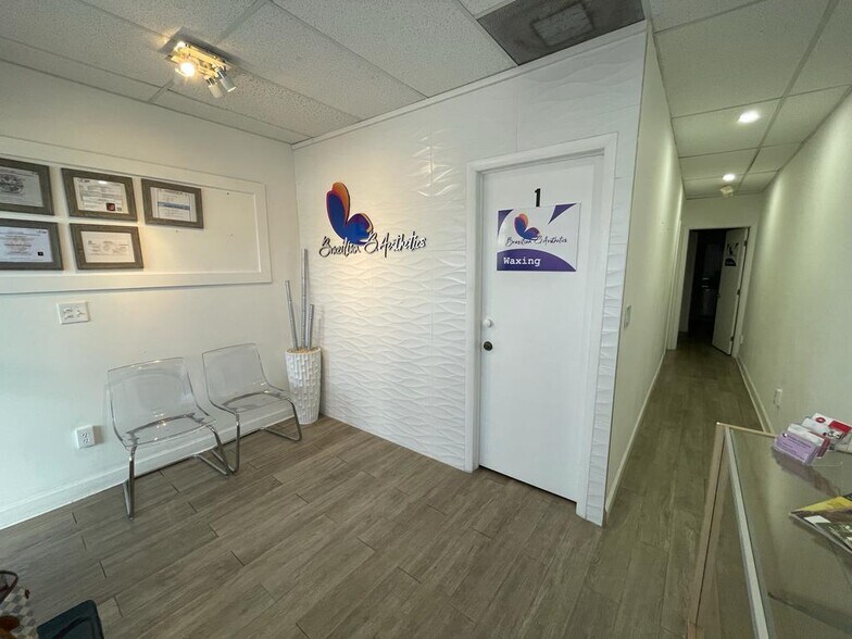 More Photos Of 6890 W Flagler St, Miami Storefront Retail Office For Lease