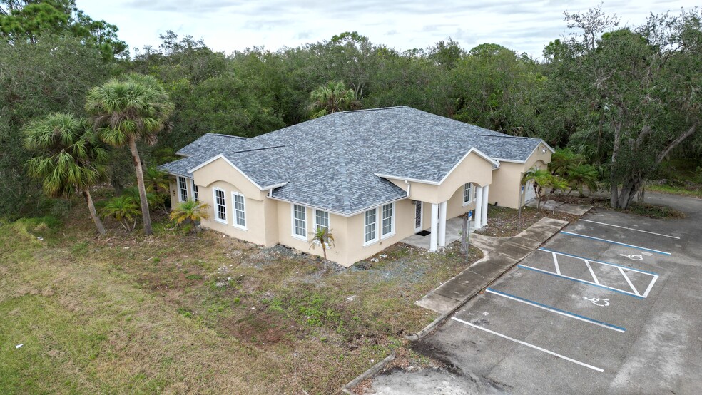 Primary Photo Of 17880 Toledo Blade Blvd, Port Charlotte Medical For Sale