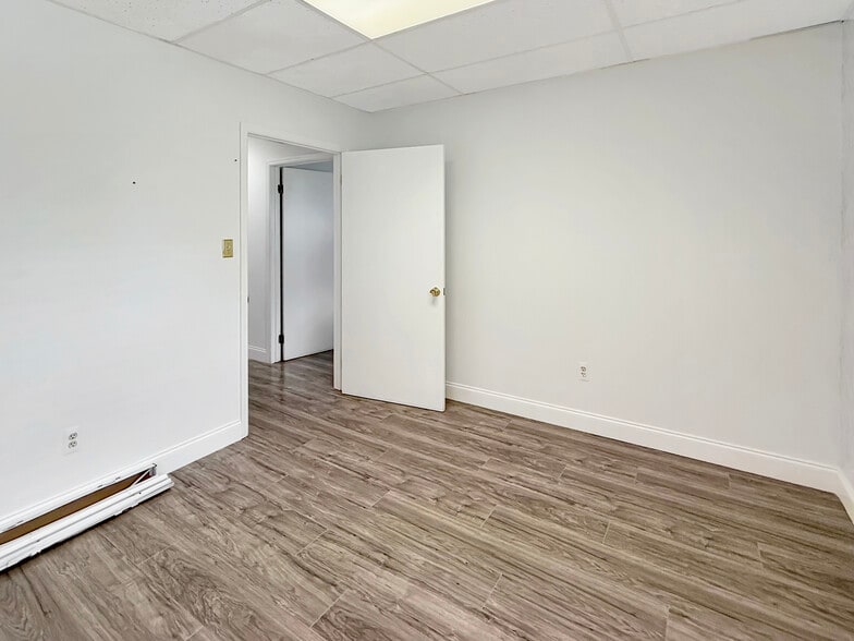More Photos Of 422 Morris Ave, Long Branch Office For Lease