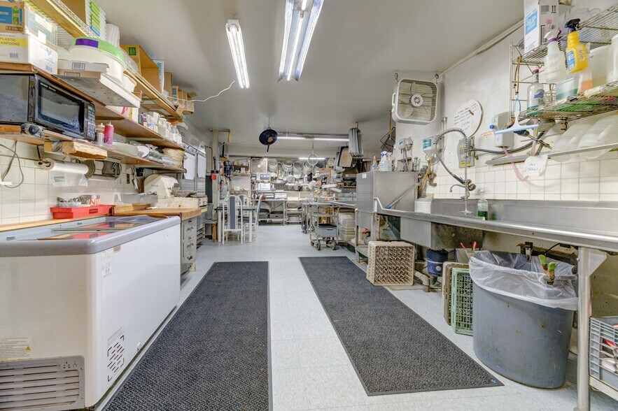 More Photos Of 160 Creamery Rd, Greenville Restaurant For Sale