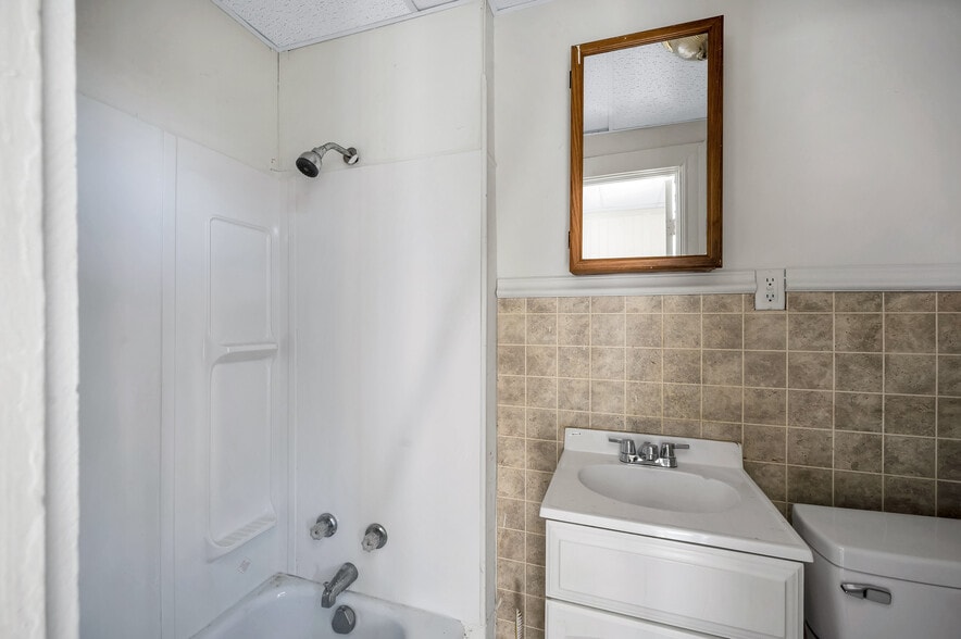 More Photos Of , Carbondale Multifamily For Sale