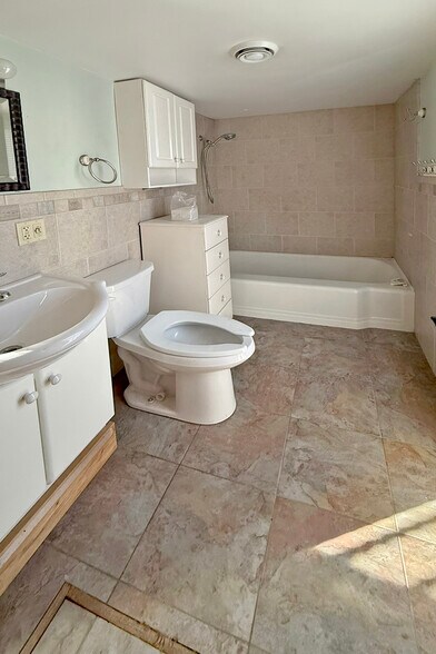 More Photos Of 3401 Highway 55, Eagan Warehouse For Lease