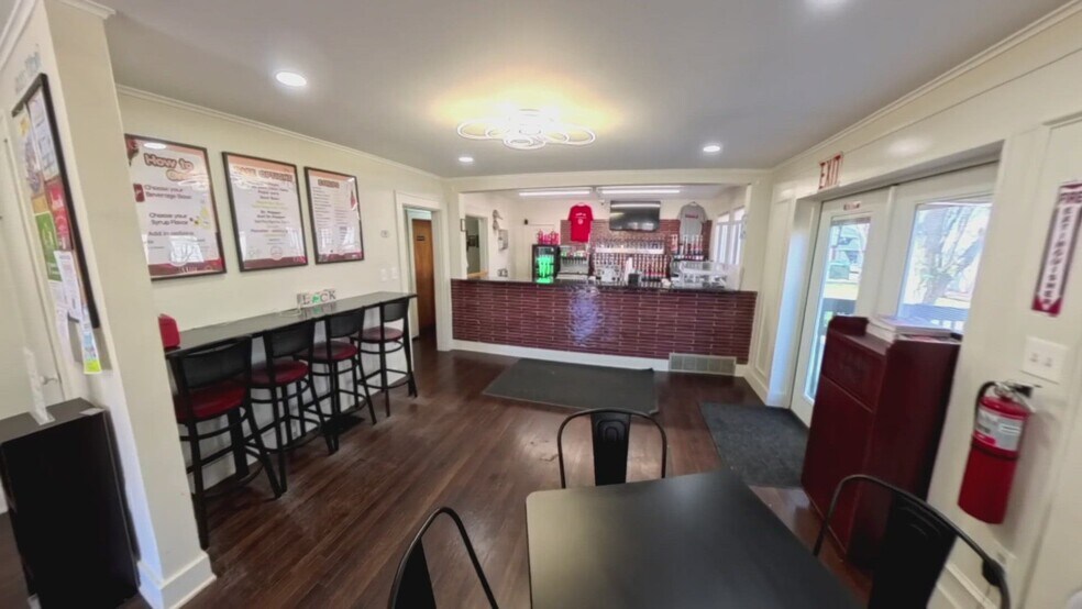 Primary Photo Of 179 E Main St, Plain City Loft Creative Space For Lease