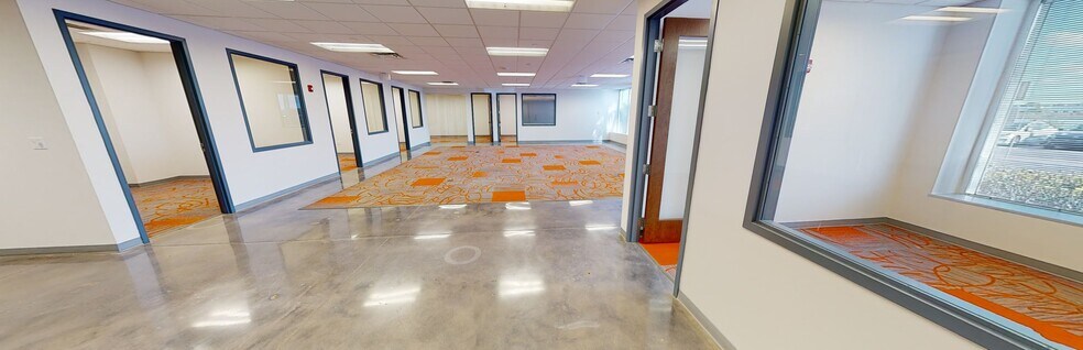 More Photos Of 9725 NW 117th Ave, Medley Unknown For Lease