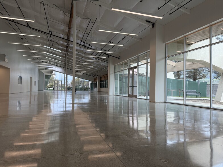 More Photos Of 195 S Milpitas Blvd, Milpitas Research And Development For Lease