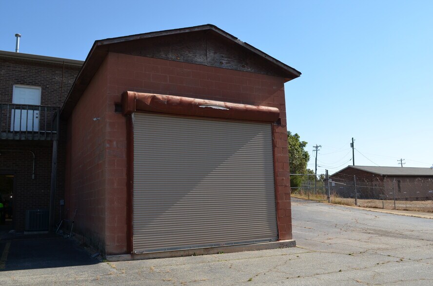 More Photos Of 1744 Connelly Springs Rd, Lenoir Office For Sale