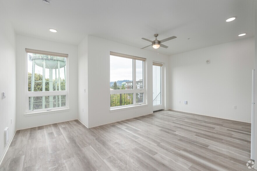 More Photos Of 5460 N Interstate Ave, Portland Apartments For Lease