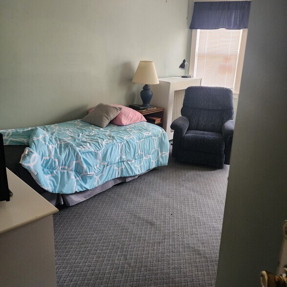 More Photos Of 401 N Spring St, Independence Apartments For Sale