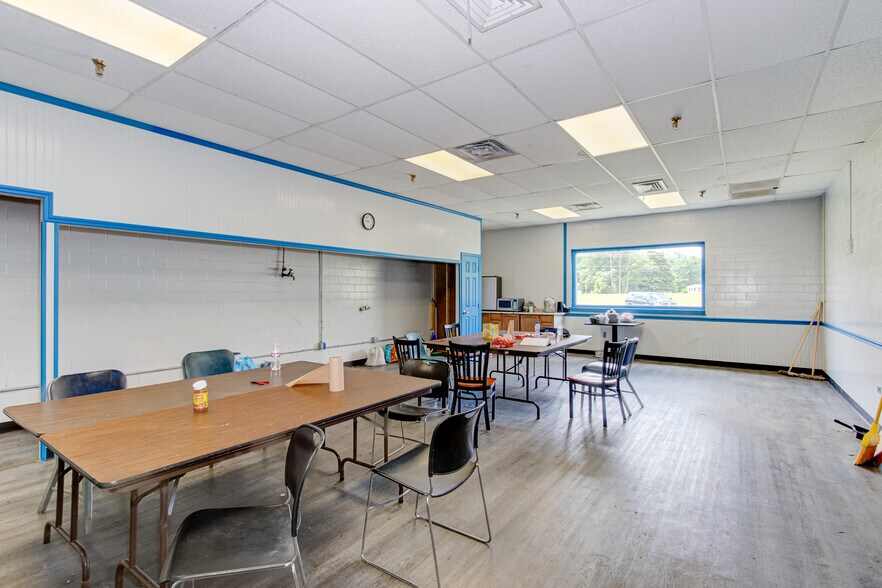 More Photos Of 418 Ascauga Lake Rd, Graniteville Manufacturing For Lease