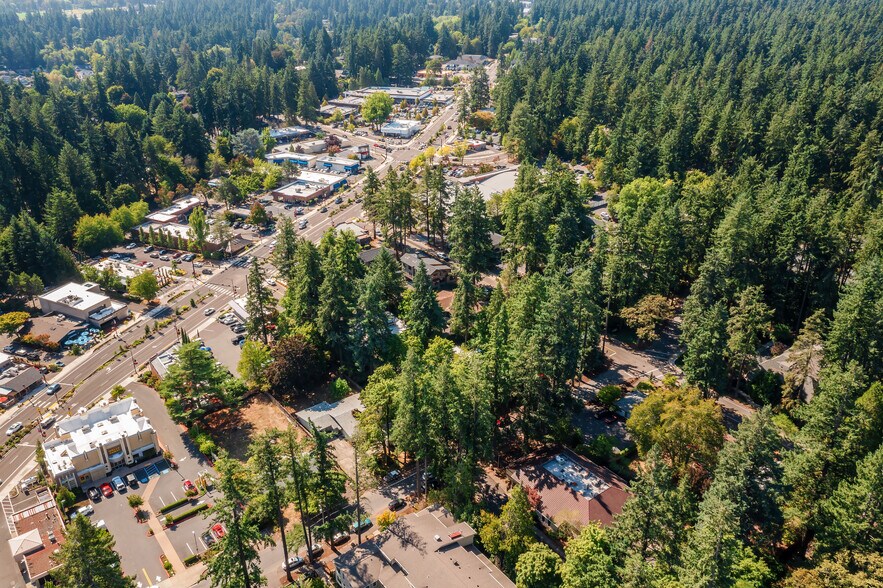 More Photos Of 4309 SW Oakridge Rd, Lake Oswego Medical For Sale