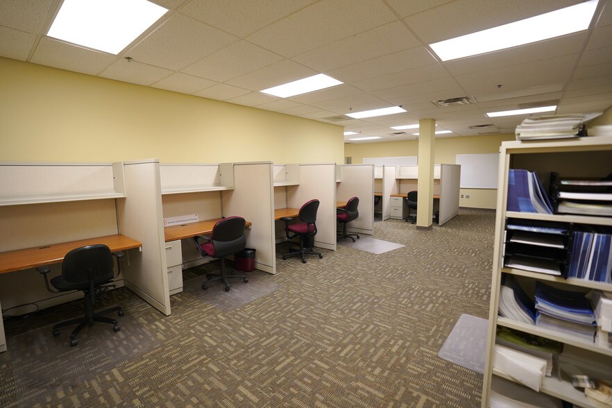 More Photos Of 1905 S Haggerty Rd, Canton Office For Lease