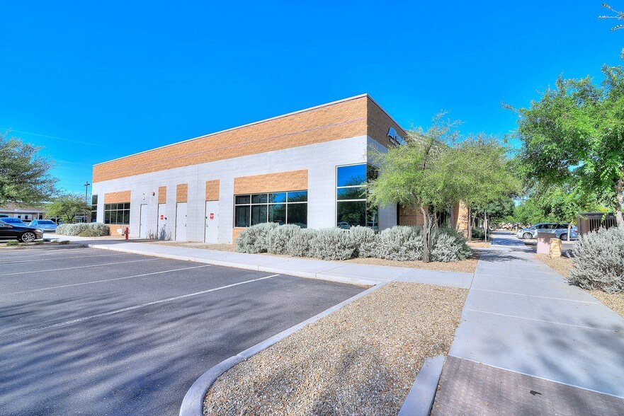 More Photos Of 5700 W Chandler Blvd, Chandler Coworking Space