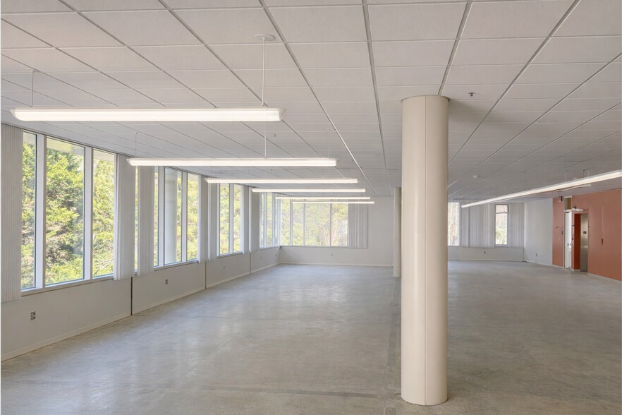 More Photos Of 3440 Industrial Dr, Durham Distribution For Lease