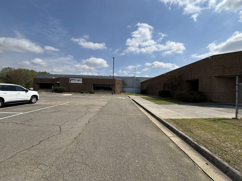 More Photos Of 504 N Ashe Ave, Dunn Warehouse For Lease