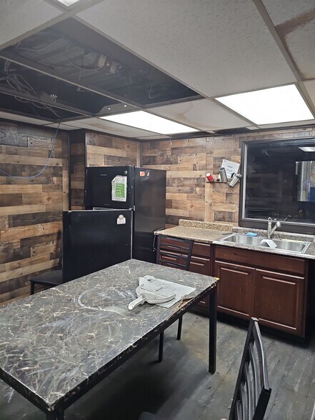 More Photos Of 620 Buffalo Rd, Rochester Industrial For Sale