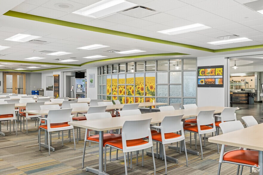 More Photos Of 6800 W 115th St, Overland Park Coworking Space