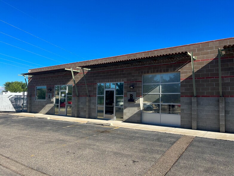 More Photos Of 6020 Midway Park Blvd NE, Albuquerque Warehouse For Lease