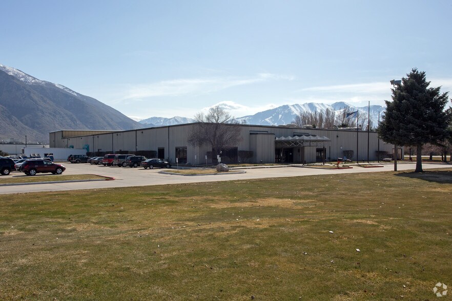 More Photos Of 1530 Mountain Springs Pky, Springville Manufacturing For Sale