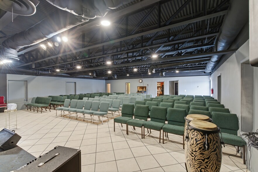 More Photos Of 1700 New York Ave, Arlington Religious Facility For Sale