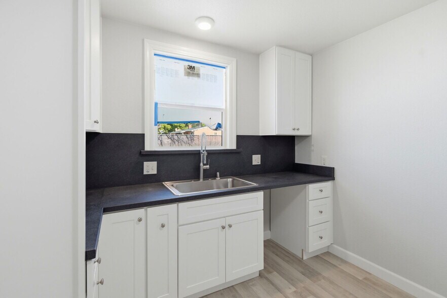 More Photos Of 2417 Springs Rd, Vallejo Daycare Center For Lease