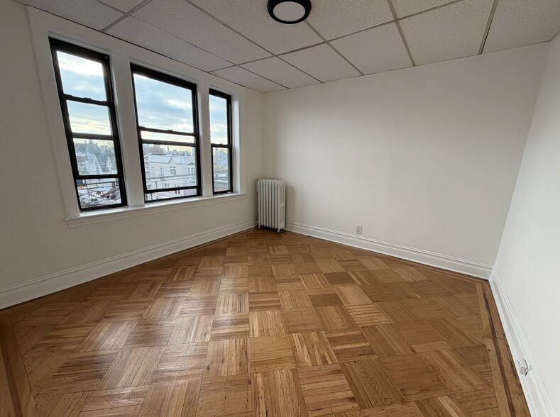 More Photos Of 995 Summit Ave, Jersey City Apartments For Sale