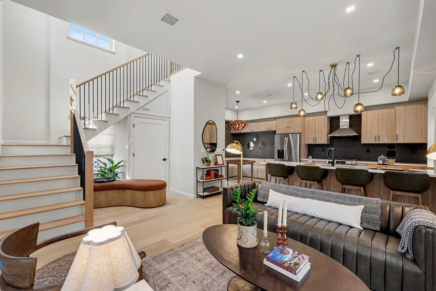 More Photos Of 63 Church St, Greenwich Apartments For Sale