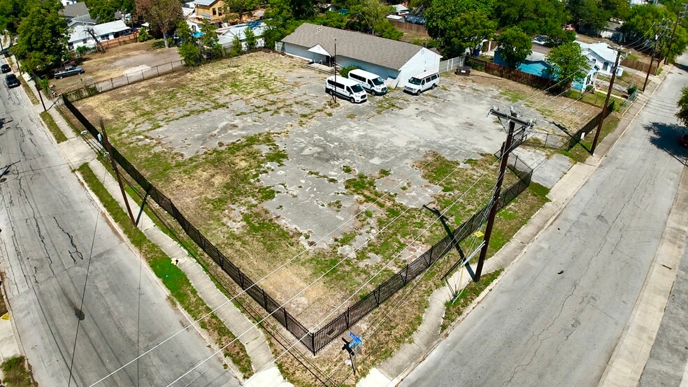 More Photos Of 507 E Mayfield Blvd, San Antonio Religious Facility For Sale