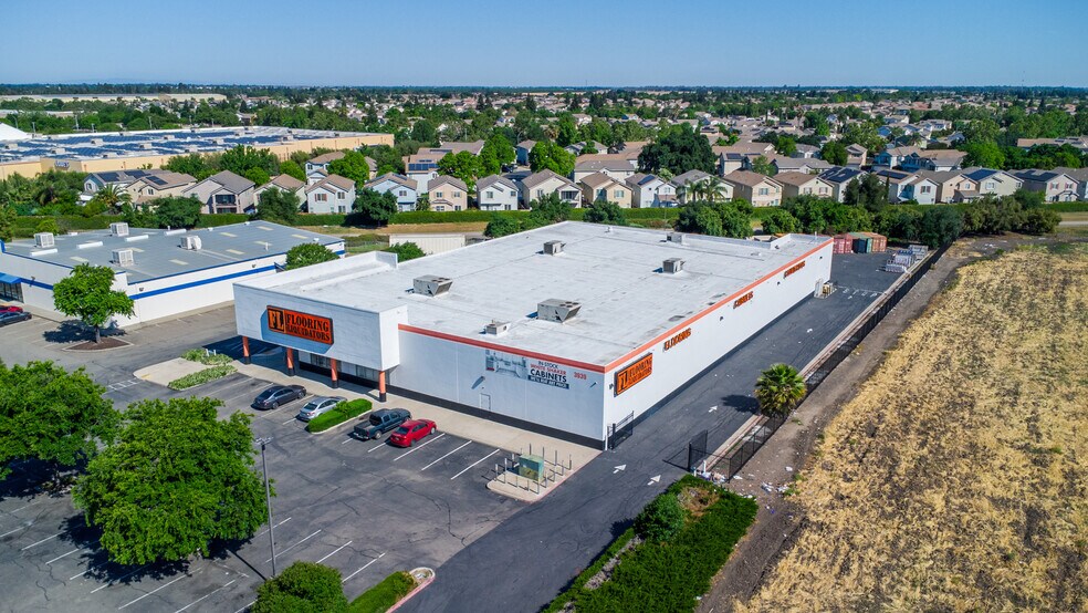 More Photos Of 3939 E Hammer Ln, Stockton Freestanding For Sale