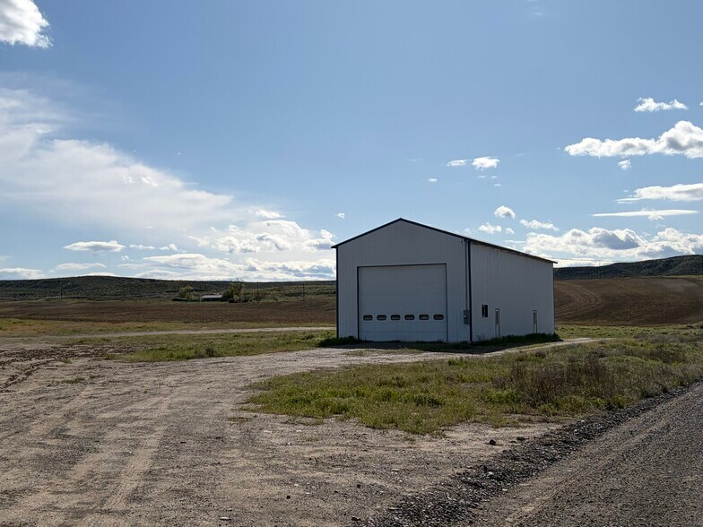 More Photos Of 2041 5th Ave W, Vale Specialty For Lease