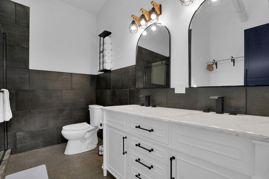 More Photos Of 21360 State Route 327, Laurelville Specialty For Sale