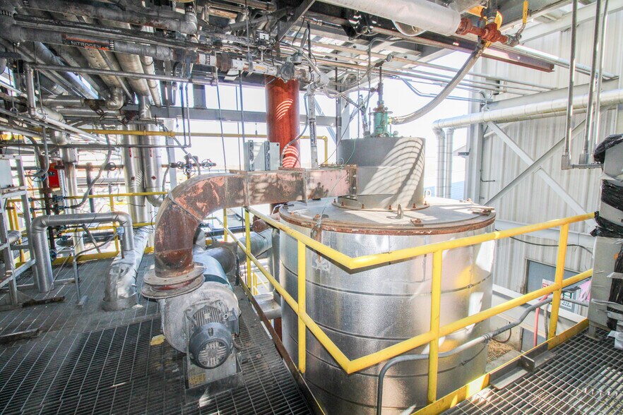 More Photos Of 5640 44th Ave S, Clinton Industrial For Sale