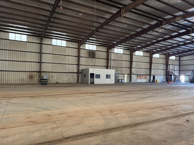 More Photos Of 118 Roy Vaughn Rd, Plains Manufacturing For Sale