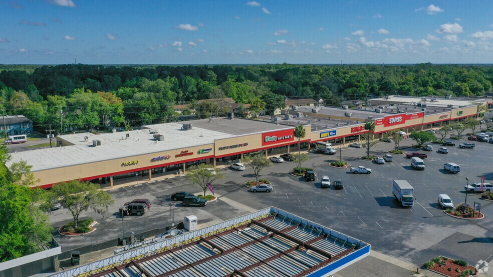More Photos Of 1739-2015 E Silver Springs Blvd, Ocala General Retail For Sale