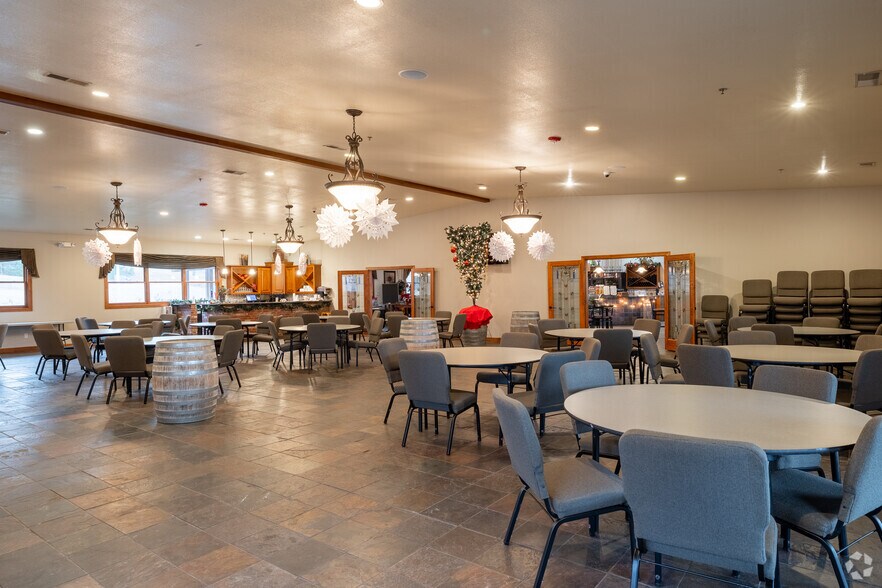 More Photos Of 846 Winery Hills Est, Linn Creek Winery Vineyard For Sale