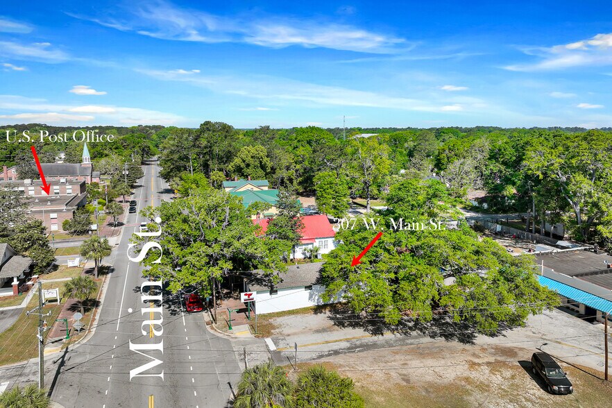 More Photos Of 307 Main Street, Ridgeland Flex For Sale