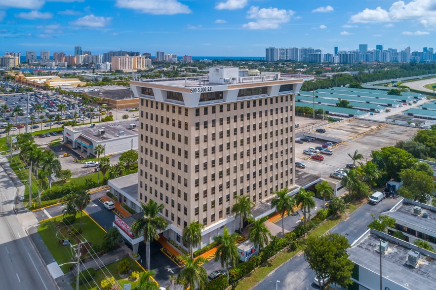 More Photos Of 1250 E Hallandale Beach Blvd, Hallandale Beach Office For Lease
