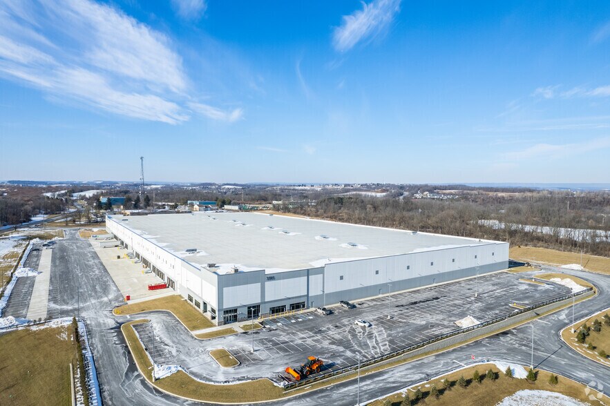 More Photos Of 3585 S Church St, Whitehall Distribution For Lease