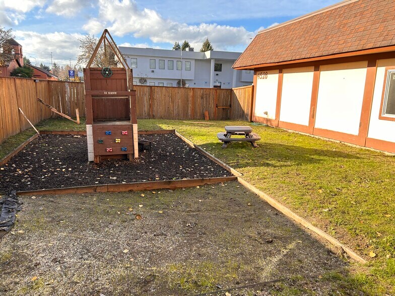 More Photos Of 4528 Pacific Ave SE, Lacey Daycare Center For Lease
