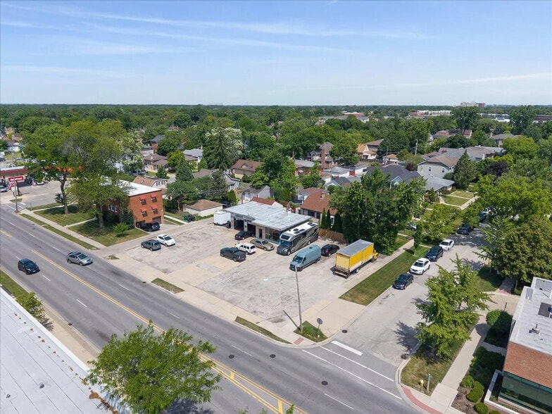 More Photos Of 1030 W Touhy Ave, Park Ridge Auto Repair For Sale