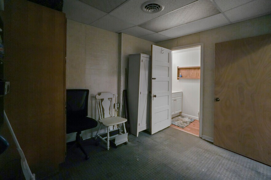 More Photos Of 38 E Main St, Shelby Storefront Retail Residential For Sale