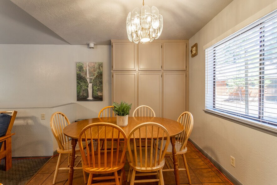 More Photos Of 500 Dodge Ridge Rd, Pinecrest Hotel For Sale