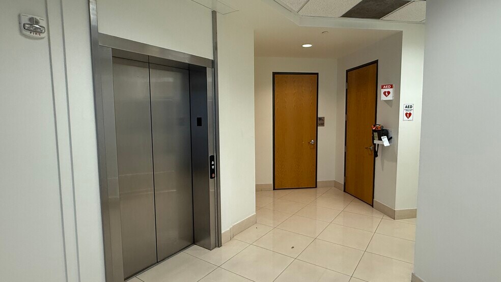 More Photos Of 1545 Pama Ln, Las Vegas Research And Development For Lease