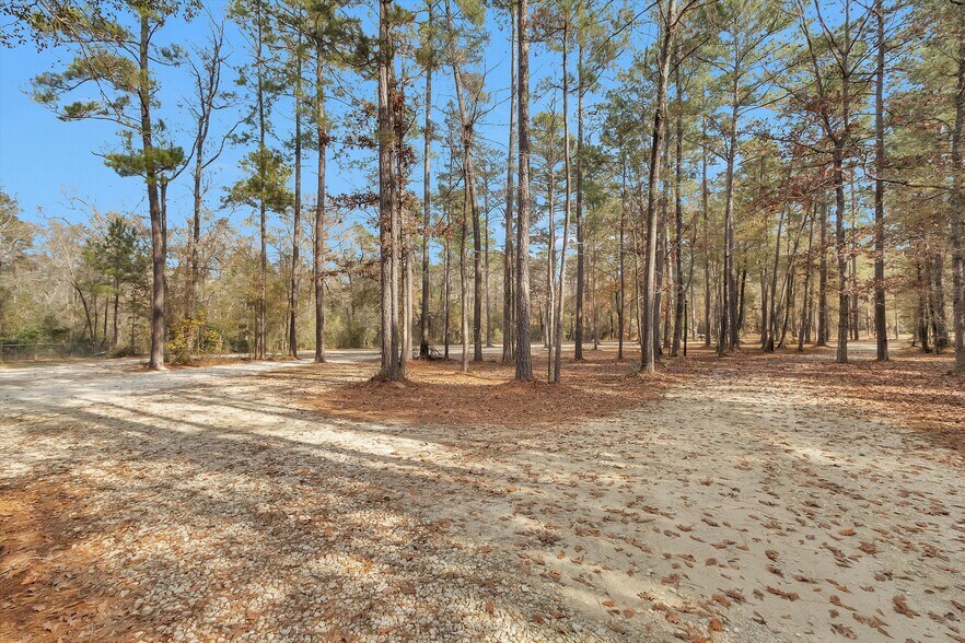More Photos Of 215 FM 2929 Rd, Huntsville Land For Sale