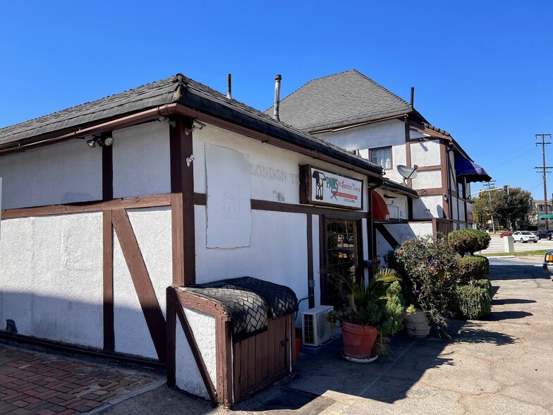 More Photos Of 910 Torrance Blvd, Redondo Beach Storefront Retail Office For Sale