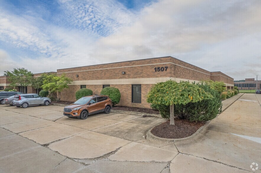 More Photos Of 1549 Boettler Rd, Uniontown Unknown For Lease